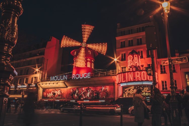 <span>Top Things to do in</span> Paris