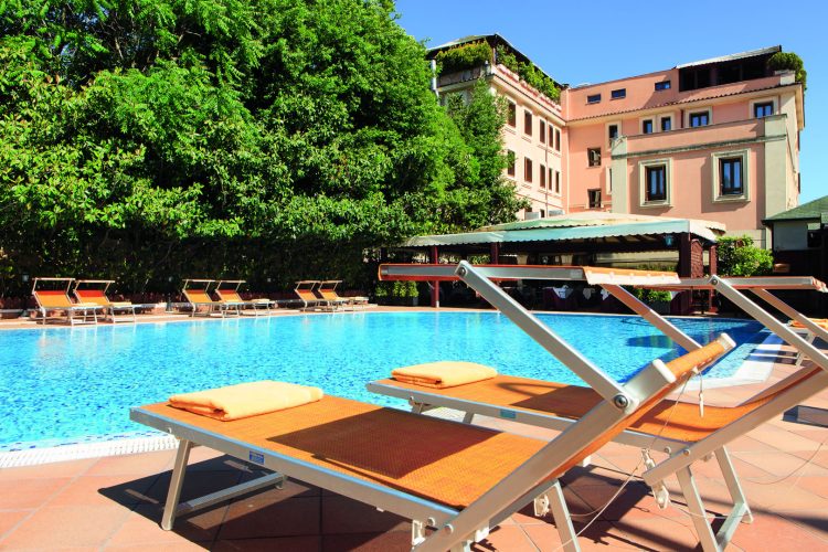 Hotels with <span>Pools</span> in Rome
