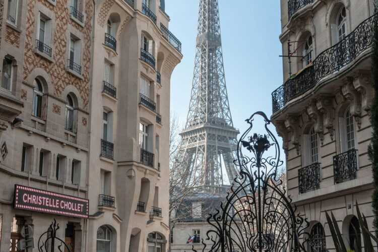 Where to <span>Stay</span> in Paris