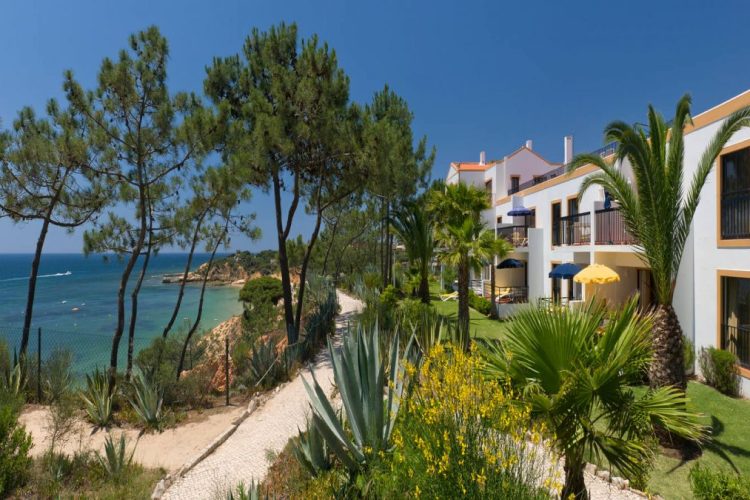 https://arrowtours.ie/hotels/alfagar-village-albufeira/