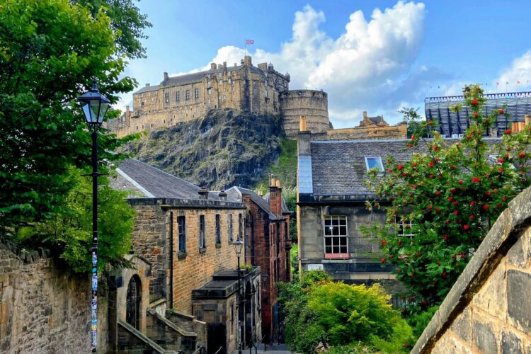 <span>Cheap</span> Edinburgh Deals from Dublin