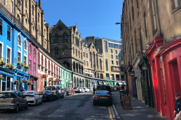 Dublin to <span>Edinburgh</span> City Breaks