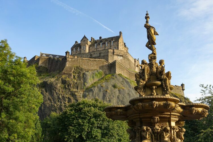 <span>Short Breaks</span> to Edinburgh from Ireland