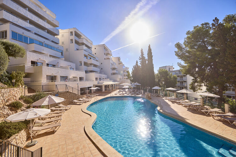 Vista Club Apartments