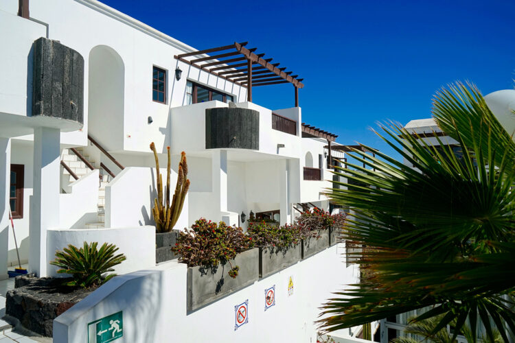 Book Your Stay at Plaza Azul